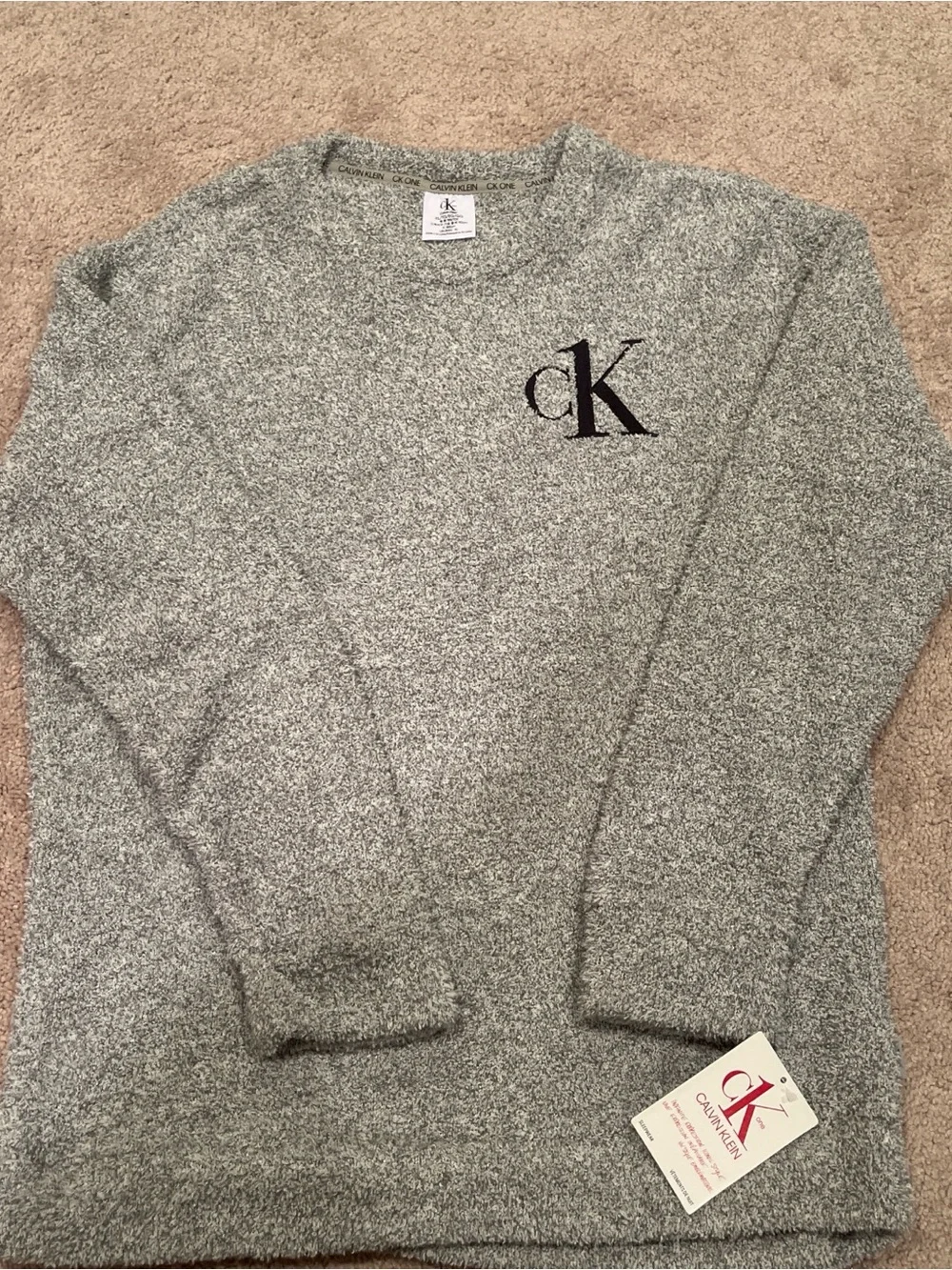 Calvin Klein Men's Light Gray Crewneck Sweater with CK Chest Logo - Picture 1 of 4